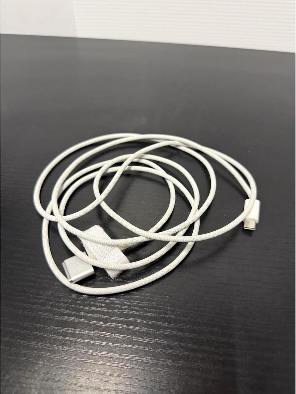 Apple USB C to MagSafe 3 Cable 2M MLYV3ZM/A MacBook Pro Charge cable